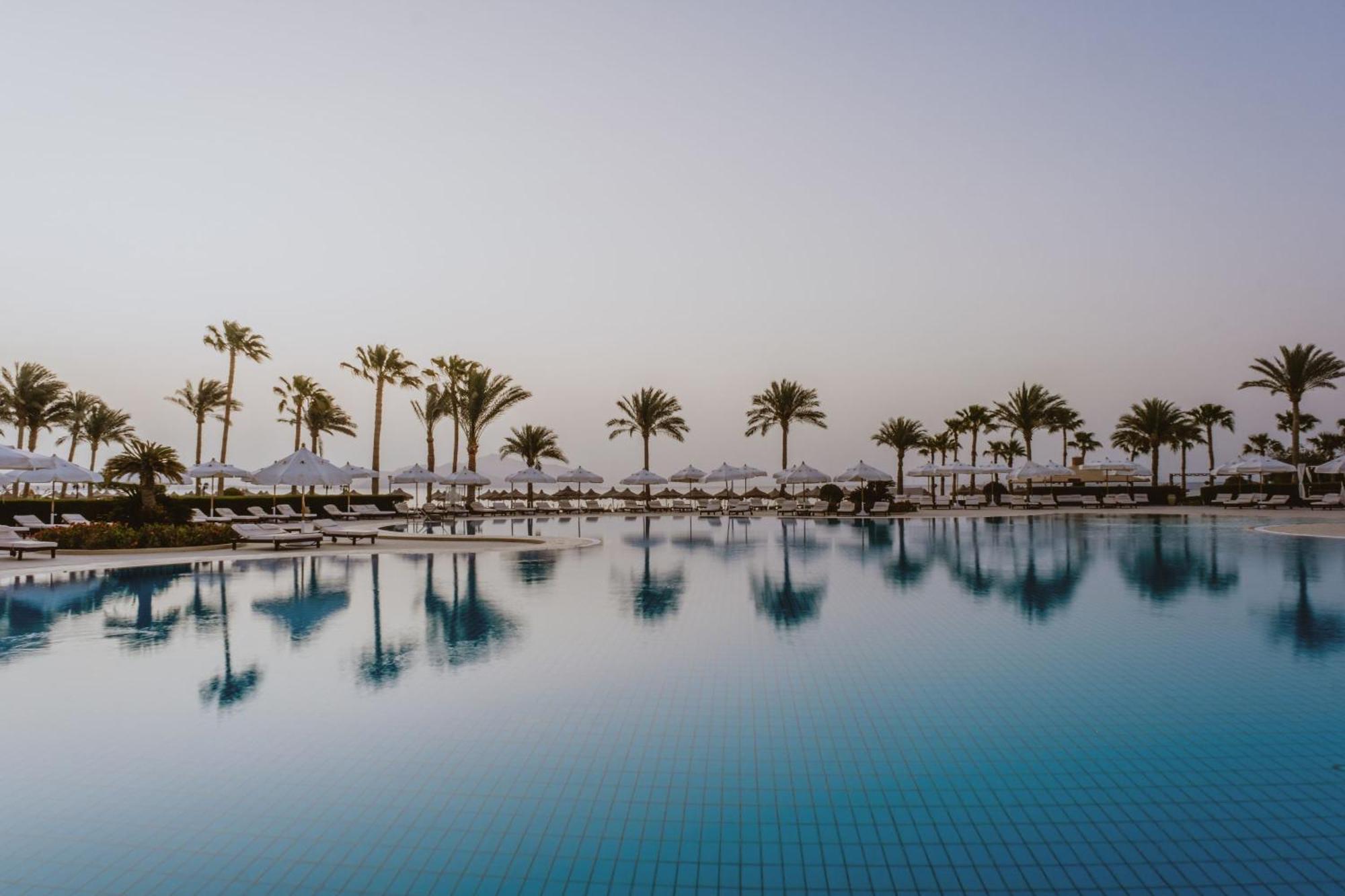 Baron Resort Sharm El Sheikh (Adults Only) Esterno foto The pool at the St. Regis
