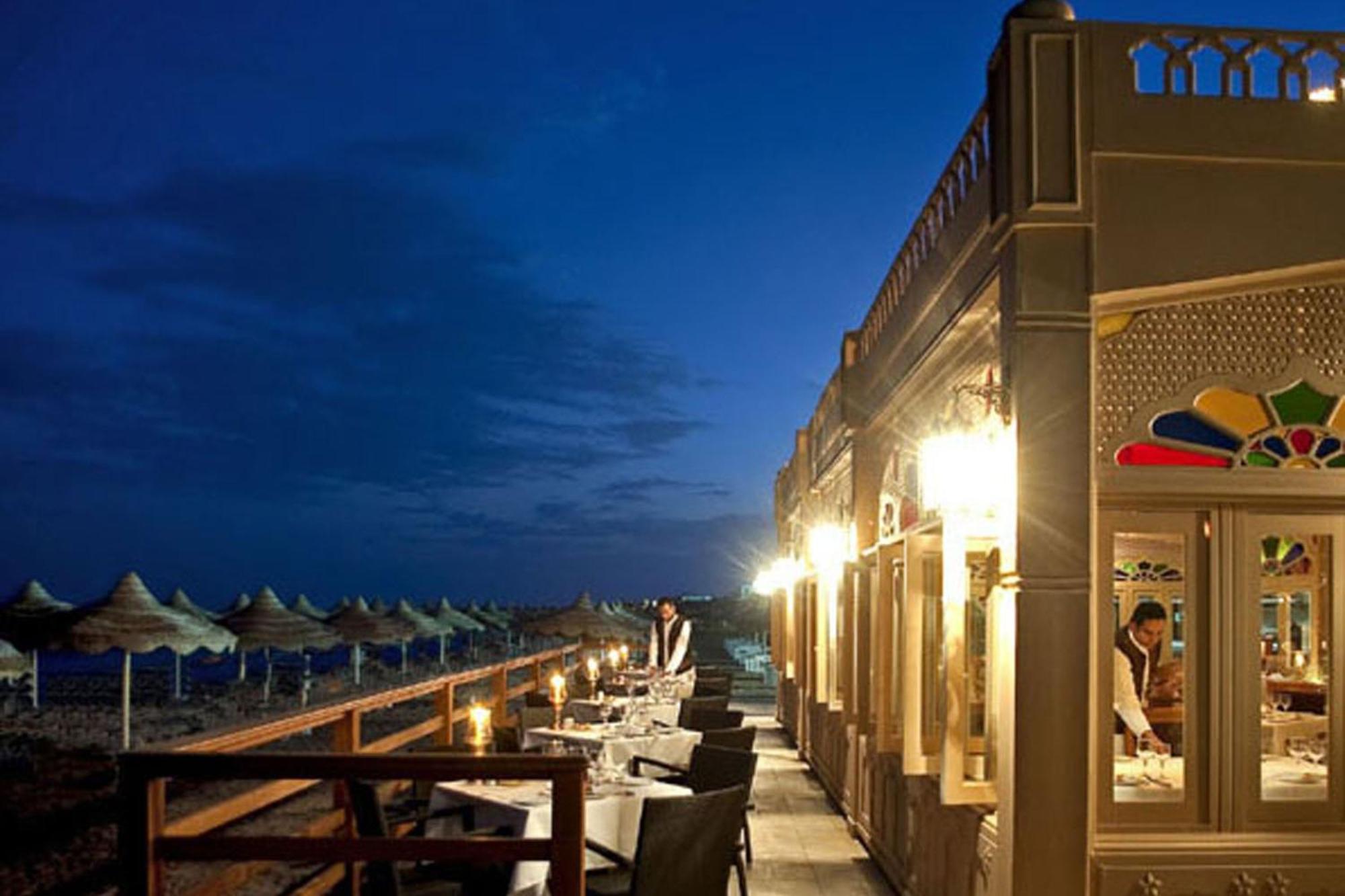 Baron Resort Sharm El Sheikh (Adults Only) Esterno foto The restaurant at the hotel