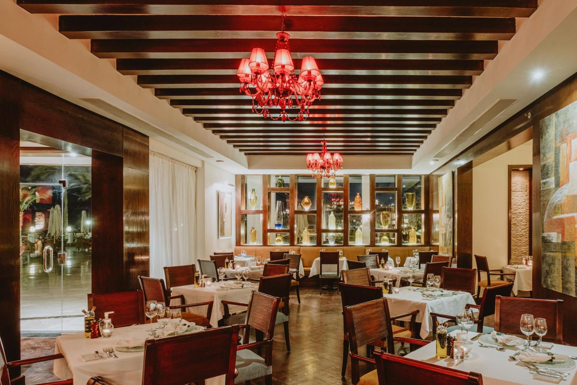 Baron Resort Sharm El Sheikh (Adults Only) Esterno foto The interior of the restaurant