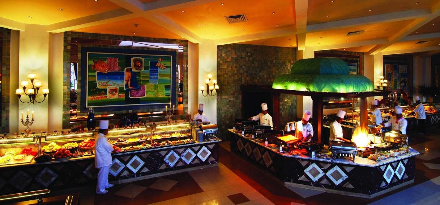 Baron Resort Sharm El Sheikh (Adults Only) Esterno foto The buffet at the hotel